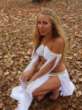 Gorgeous Chick Rachel Sexton Shows Her Titties And Pussy In The Autumn Park